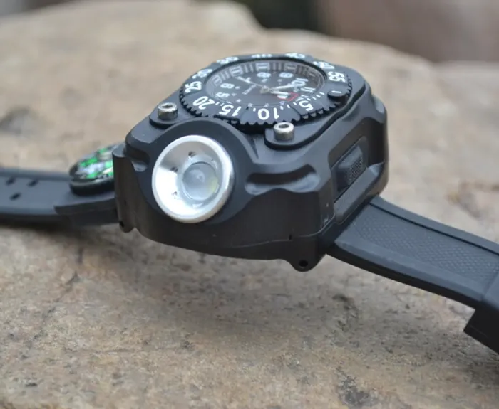 Чоловічий спортивний з компасом годинник Besta FlashLight із компасом - зображення 4