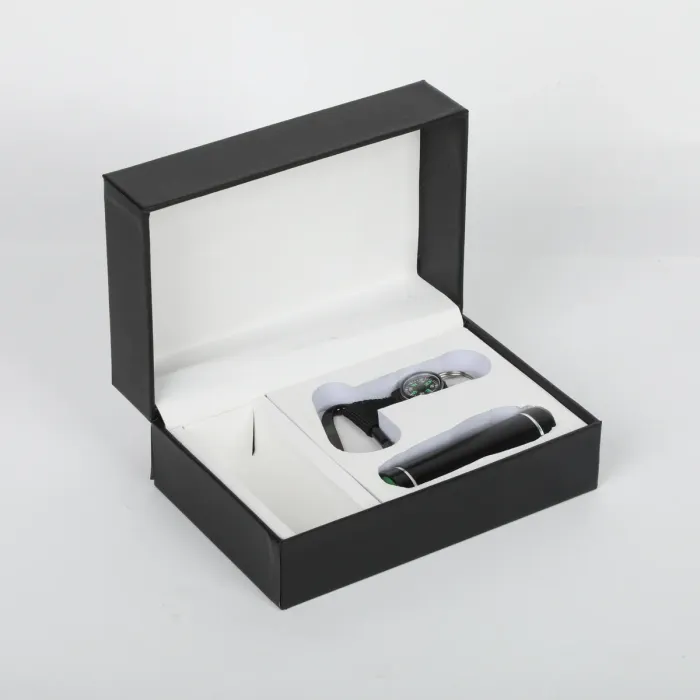 Скриньки і коробочки Подарунковий набір з компасом та ліхтариком Besta Light - зображення 1