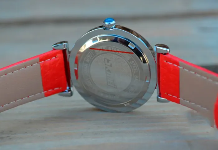Жіночий годинник Skmei Elegant Red 9075R - зображення 4